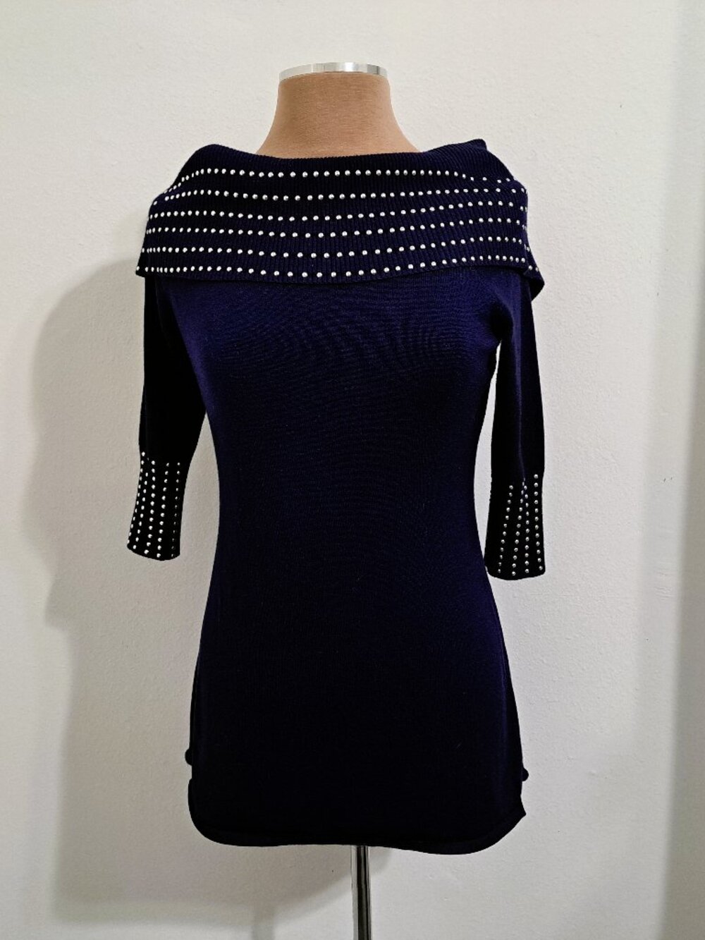 Questions Women's Studded Sweater Blue/Silver Size M 3/4 Sleeve